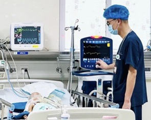 Bé trai 2 tuổi phát bệnh dại sau khi bị chó nhà cắn