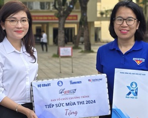 Tiếp sức cho tình nguyện viên Tiếp sức mùa thi