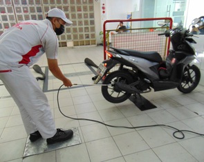 Không kiểm định khí thải, xe máy có thể bị hủy biển số