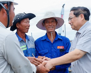 Thủ tướng: Quyết tâm hoàn thành 1.200km cao tốc cho Đồng bằng sông Cửu Long