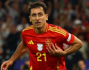 Người hùng của Tây Ban Nha tại Euro 2024 bị gọi là 'kẻ phản bội' ở quê nhà