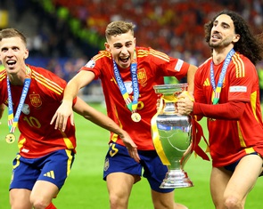 Những ngôi sao đổi đời sau Euro 2024