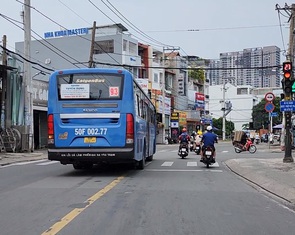 Nhiều tài xế xe buýt ở TP.HCM vi phạm, đơn vị quản lý họp khẩn chấn chỉnh