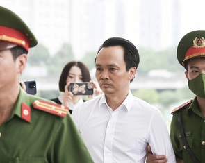 Cựu chủ tịch Tập đoàn FLC Trịnh Văn Quyết hầu tòa