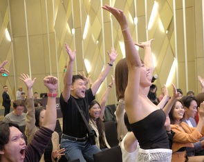 Đan Lê cắp sách đi học diễn xuất, bế mạc Ươm mầm tài năng ở DANAFF vui hết cỡ luôn