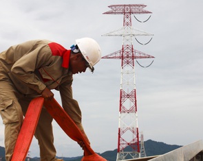 Tiến độ thi công đường dây 500kV mạch 3 qua Hà Tĩnh ra sao?