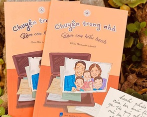 Mùa Vu lan, đọc sách Chuyện trong nhà - Làm con hiếu hạnh
