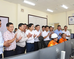 Đóng điện đường dây 500kV mạch 3 đoạn Quỳnh Lưu - Thanh Hóa chuẩn bị cho khánh thành