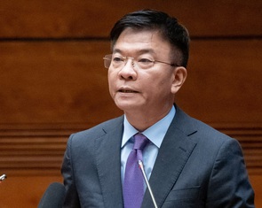 Phó thủ tướng: Chỉ đạo từ sớm, từ xa việc cung ứng đủ điện, xăng dầu