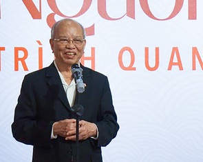 Theo dấu chân Người: Cuốn truyện ký về Bác Hồ từ một nhà văn từng làm tình báo an ninh