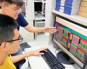 Đào tạo kỹ sư thiết kế vi mạch, bán dẫn: Các trường chạy đua chớp lấy cơ hội