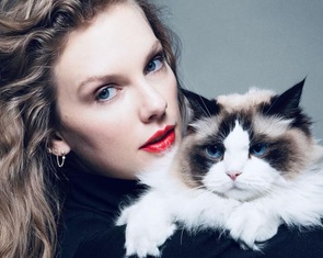 Taylor Swift ủng hộ bà Kamala Harris tranh cử tổng thống Mỹ