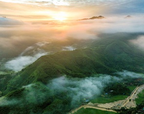 Bình minh Làng Nủ