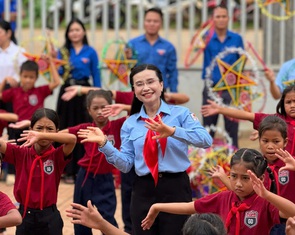 Phó thủ tướng dự Trung thu tại Đắk Lắk kết nối 13 điểm cầu