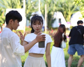 Khách sạn trung tâm Đà Nẵng vắng, 'cháy' lều trại cho thuê