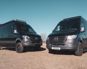 CosyRoad 170: Van Mercedes-Benz độ thành nhà di động sang chảnh với ghế 'không trọng lực'