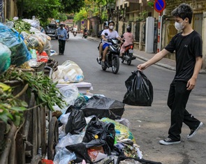 Kinh hoàng rác nhựa ngập tràn - Kỳ 4: Cứ tiện tay thì vứt, mặc kệ người khác dọn rác