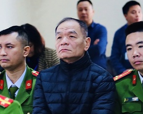 Bị cáo Lê Thanh Vân nói cầm tiền cho... chủ doanh nghiệp vui