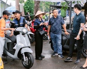 Reuters: 'Ngai vàng' Honda lung lay trước làn sóng xe máy điện ở Việt Nam