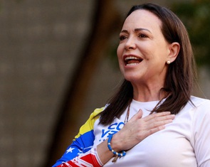 Nobel Hòa bình 2025: Lựa chọn an toàn, giải thưởng luôn tranh cãi