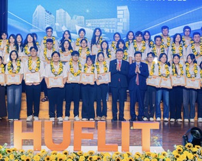 13 tỉ đồng cho sinh viên vay đóng học phí không lãi suất