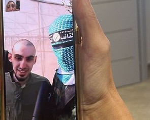 Hamas gọi video, thả hết 20 con tin còn sống cho Israel