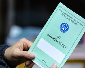 Sinh năm 1973, tham gia BHXH tự nguyện 1 năm rồi chuyển sang BHXH bắt buộc, tính lương hưu thế nào?