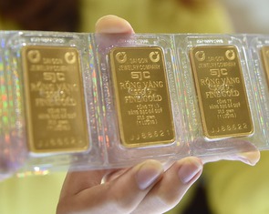 Giá vàng miếng SJC xác lập đỉnh mới: 147,6 triệu đồng/lượng