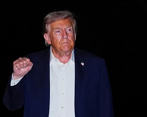 Ông Trump cảnh báo Israel có thể tiếp tục giao tranh ở Gaza nếu Hamas không giải giáp