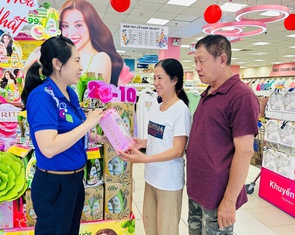 Quà tặng 20-10: Xu hướng xanh, thiết thực lên ngôi