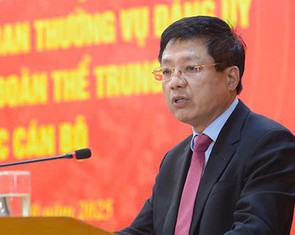 Thứ trưởng Bộ Tài chính Hồ Sỹ Hùng được điều động, chỉ định làm Bí thư Đảng ủy VCCI