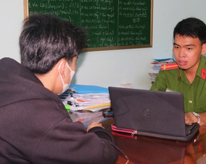 Công an Đồng Tháp giải cứu 2 nạn nhân bị 'bắt cóc online', tự nhốt chính mình trong phòng trọ