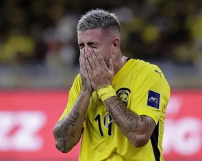 Bóng đá Malaysia có thể nhận án phạt 'nặng hơn cả trừ điểm'