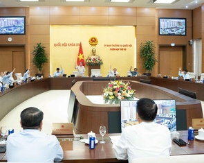 Ủy ban Thường vụ Quốc hội chốt mức thuế bảo vệ môi trường với xăng dầu 2026