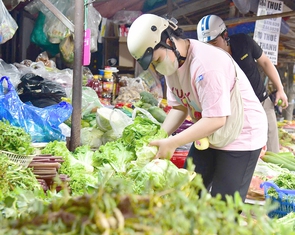 Mức giảm trừ mới: nhẹ gánh thuế, nhưng chưa đủ 'đuổi kịp' chi phí