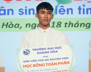 Trường đại học Khánh Hòa miễn học phí bậc đại học cho 'đứa trẻ bị bỏ rơi được linh mục nhặt nuôi'