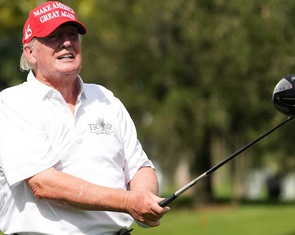 Chủ tịch Samsung, SK, LG chơi golf với ông Trump giữa lúc Mỹ - Hàn đàm phán thuế quan
