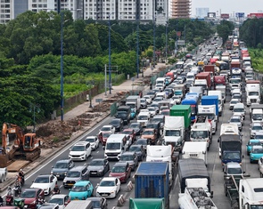 TP.HCM khó làm nhiều làn xe đạp vì vỉa hè hẹp, đường kẹt xe