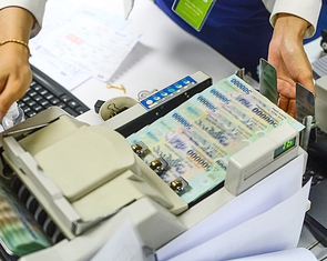 Siết lại việc 'cho vay để thanh toán tiền cọc'