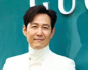 Mất 500 triệu won vì mơ tưởng hẹn hò với tài tử Squid Game Lee Jung Jae