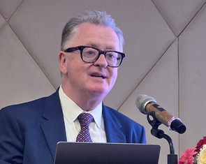 Ủng hộ AI nhưng đừng hủy hoại các ngành văn hóa