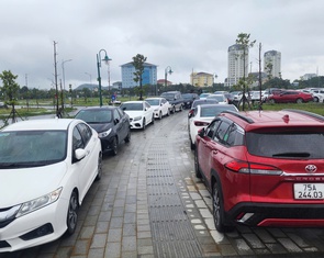 Huế: Học sinh nghỉ học 2 ngày tránh bão, dời địa điểm tổ chức chung kết Đường lên đỉnh Olympia