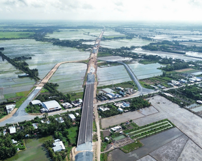 Dồn lực để khai thác tuyến chính đường cao tốc Cần Thơ - Cà Mau vào tháng 12-2025