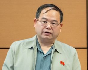 Một vụ lừa đảo tiền gửi trực tuyến mất vài nghìn tỉ, bí thư tỉnh hỏi bảo vệ người gửi tiền ra sao?