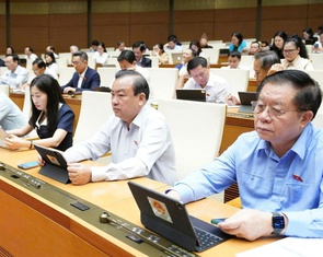 Tin tức sáng 23-10: Hôm nay Quốc hội thảo luận Luật Báo chí sửa đổi, Luật Dân số