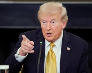 Ông Trump tuyên bố chấm dứt đàm phán thuế quan với Canada chỉ vì một quảng cáo