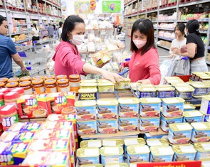 Hàng hóa rục rịch tăng giá cuối năm