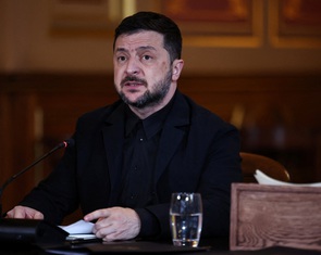 Tổng thống Ukraine: Sẽ xây dựng kế hoạch ngừng bắn trong 10 ngày tới