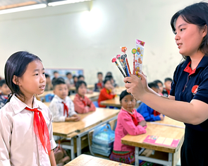 Bắt buộc dạy tiếng Anh từ lớp 1: Tìm đâu ra 22.000 giáo viên?