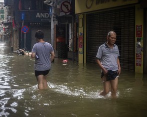 Trung Quốc nâng mức ứng phó khẩn cấp khi bão Matmo áp sát